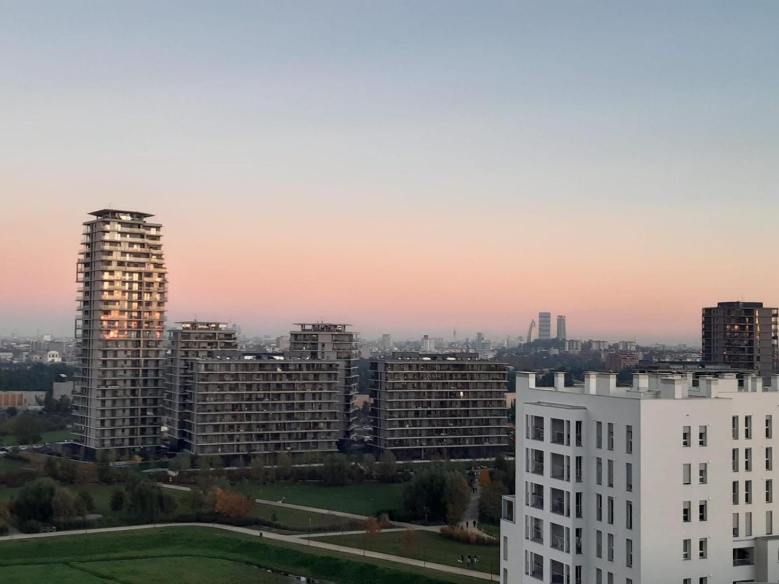 Mpm- Merlata Bloom Apartment Перо Екстериор снимка